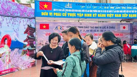 SÔI NỔI NGÀY HỘI VIỆC LÀM NĂM 2024 TẠI HUYỆN TRÀNG ĐỊNH